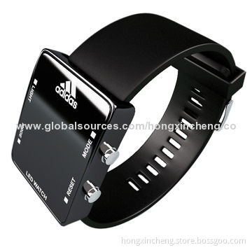 2014 Silicone LED Wrist Watch, Available in Various Colors in China Factory